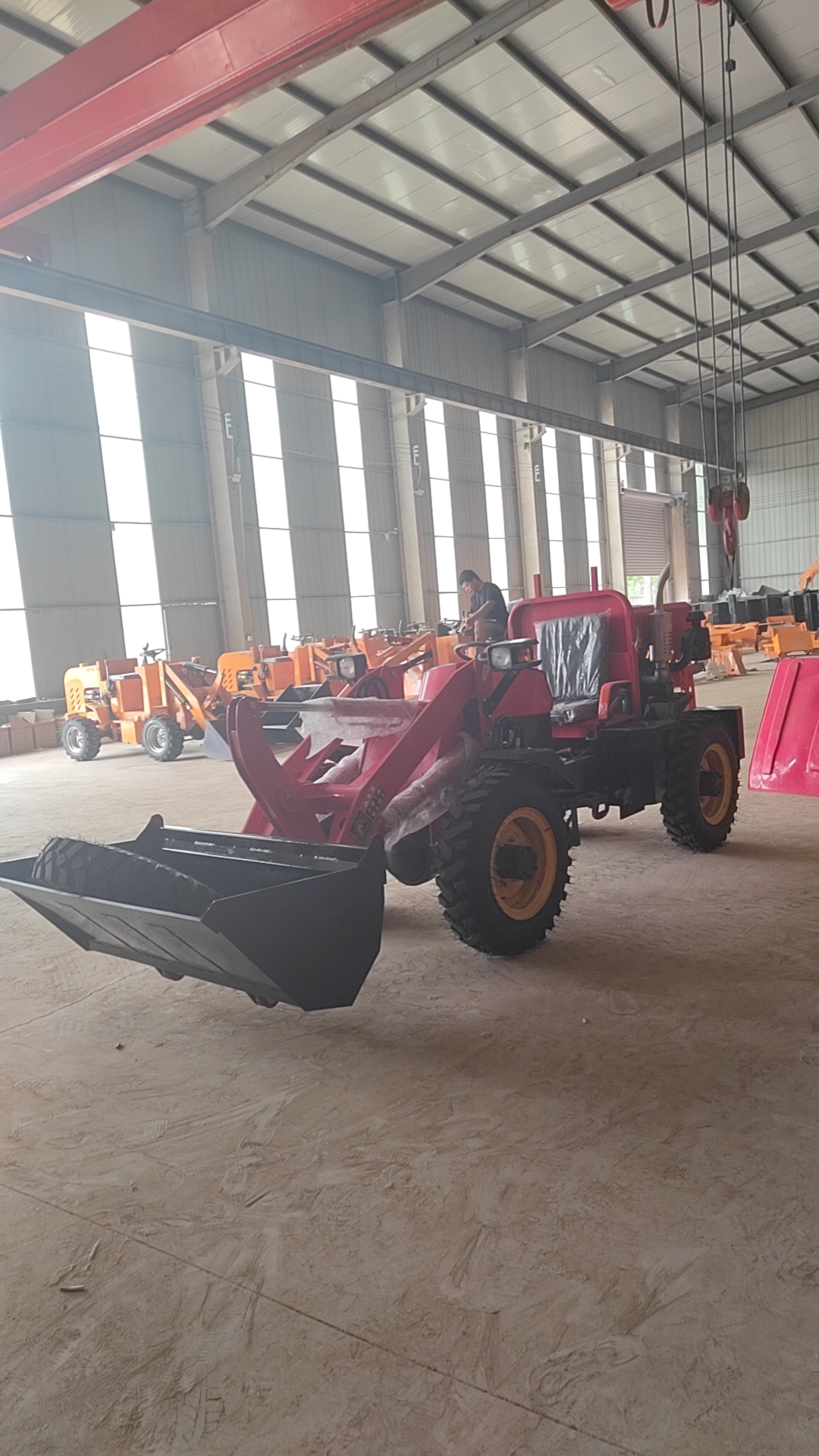 柴油四驱小铲车家用小型装载机