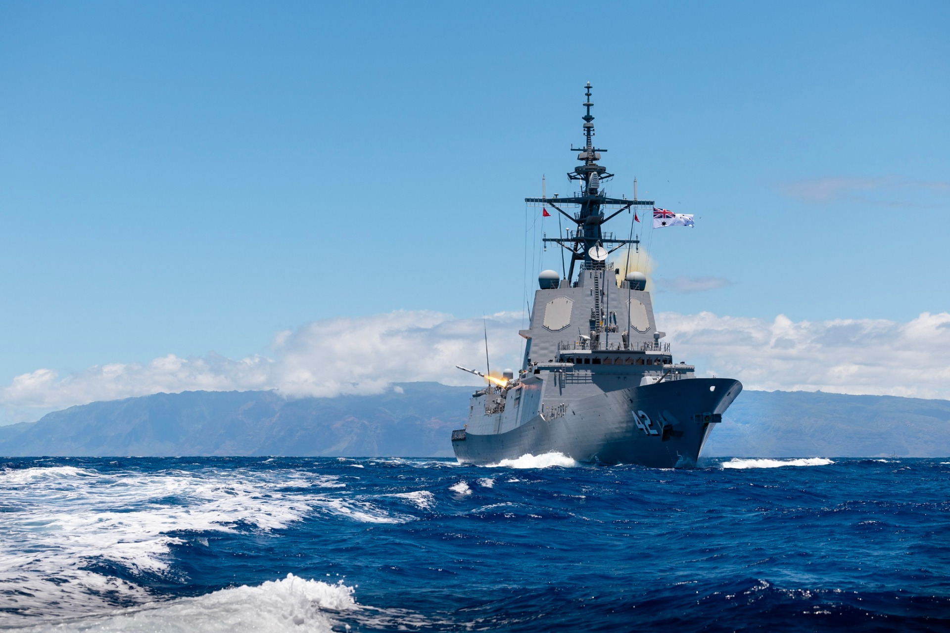 澳大利亚海军最新锐驱逐舰|霍巴特级驱逐舰"悉尼号"(ddg 42)  99该