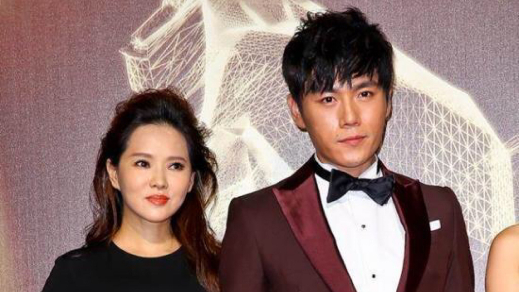 秦昊忙求婚伊能静忙补妆回忆