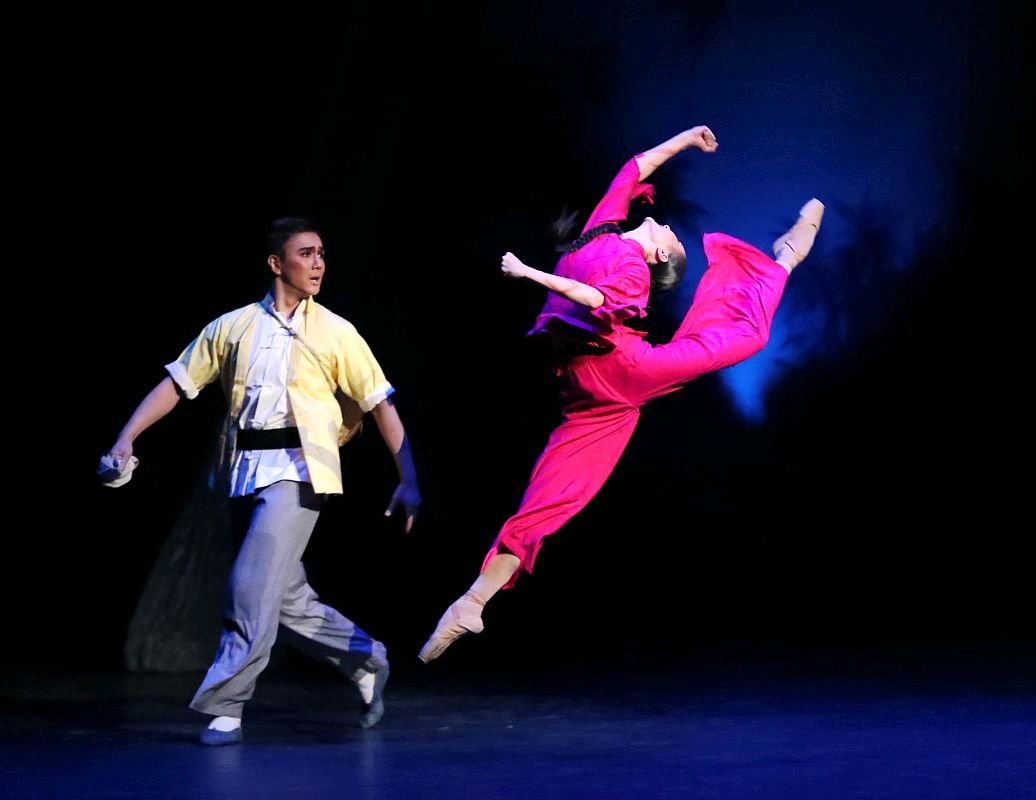 芭蕾舞剧《红色娘子军》精彩瞬间欣赏(一)