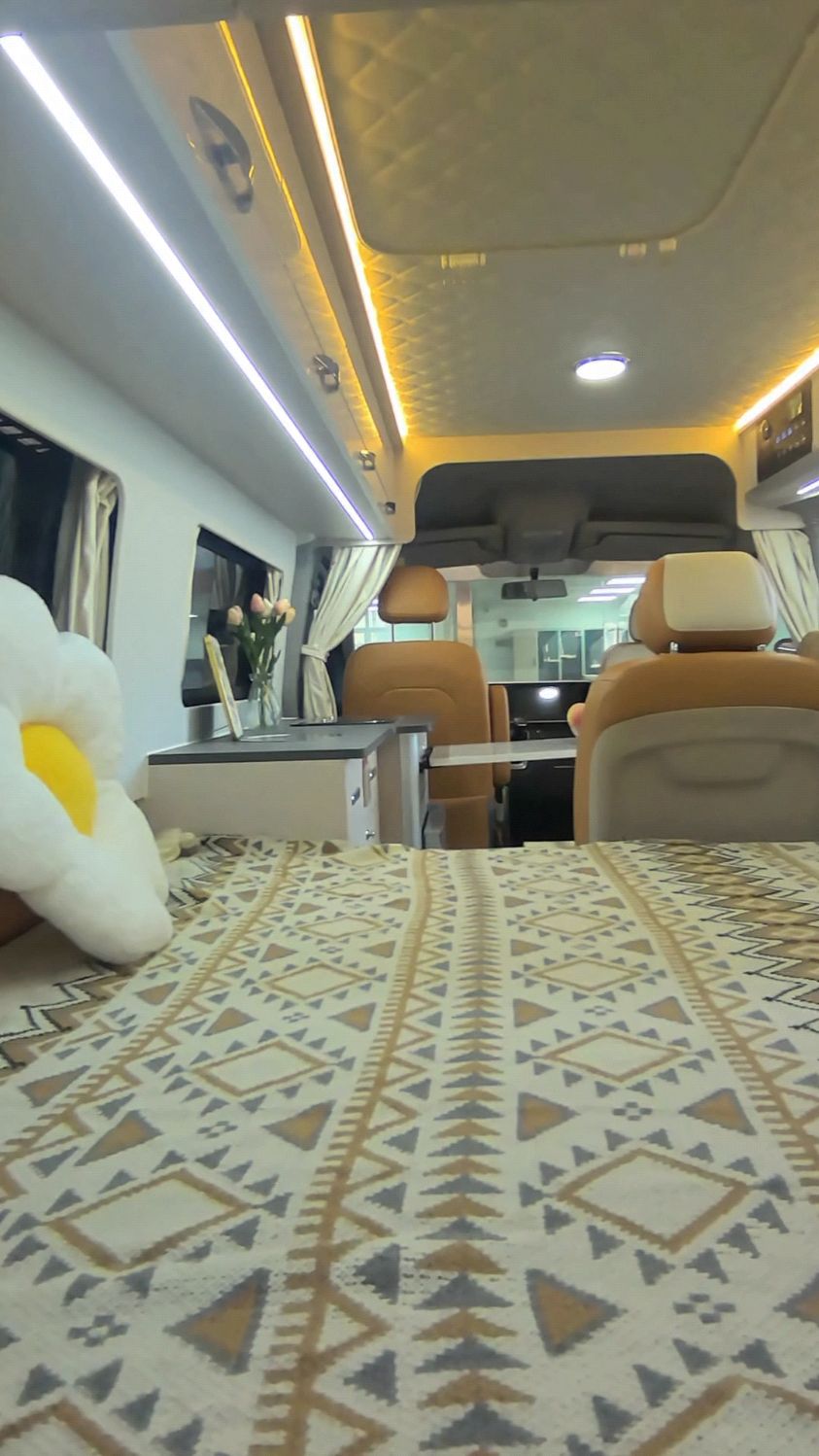 大通v80短轴中顶小房车厂家直销价格优配置全