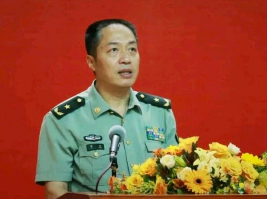 2017年晋升少将军衔,现主政军队第一高校