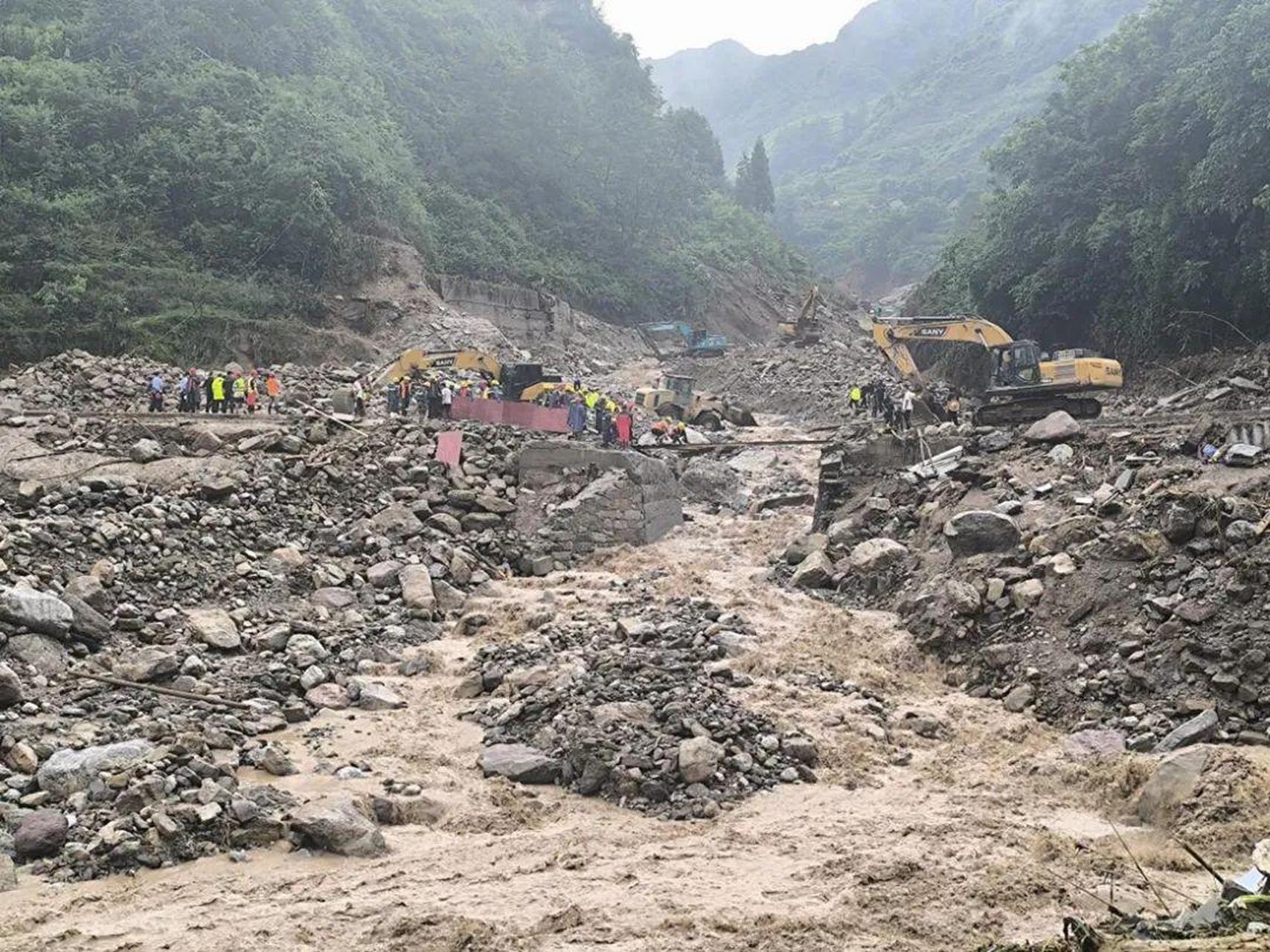 汶川地震泥石流图片