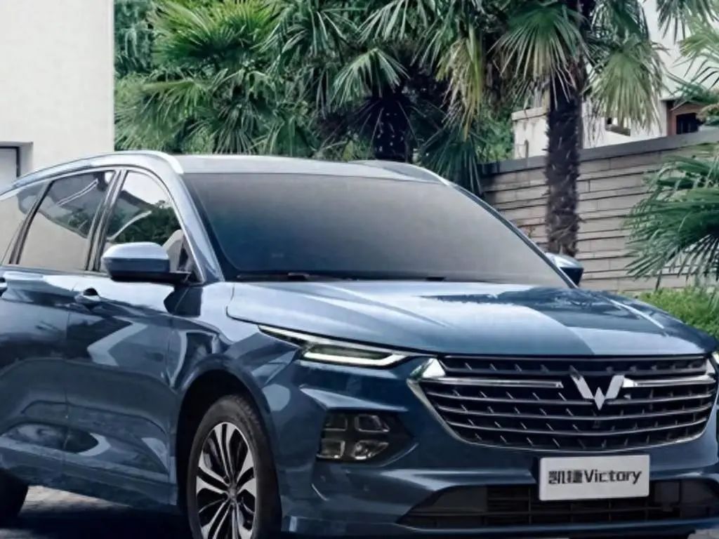 五菱凯捷,这才是良心大6座mpv,才卖7万