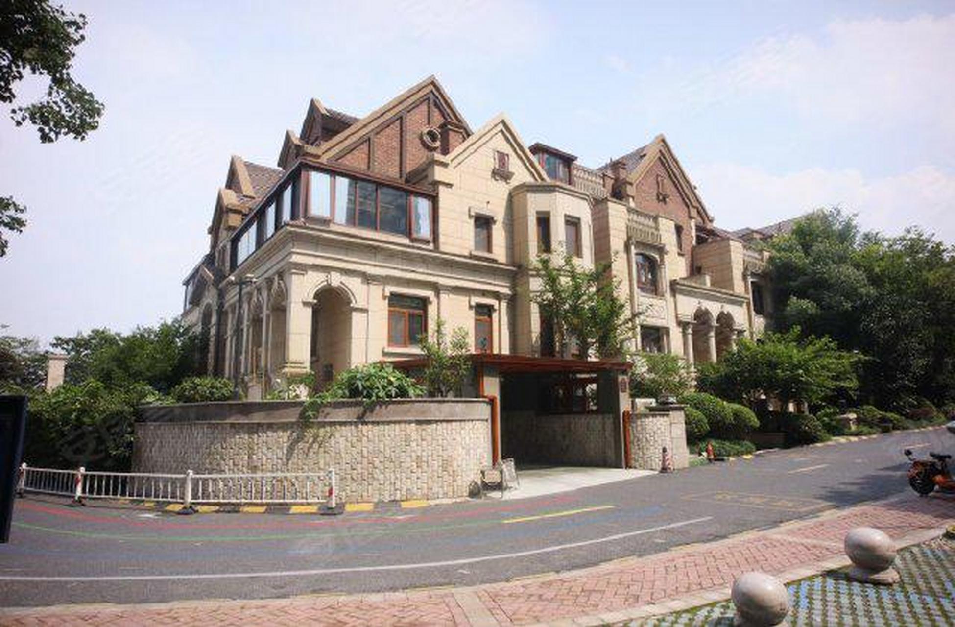 遂宁十大楼盘: 第1名,保利江语墅:15140元/㎡ 第2名,山屿湖(别墅):13