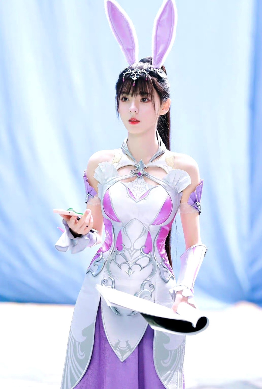 张予曦斗罗大陆小舞造型