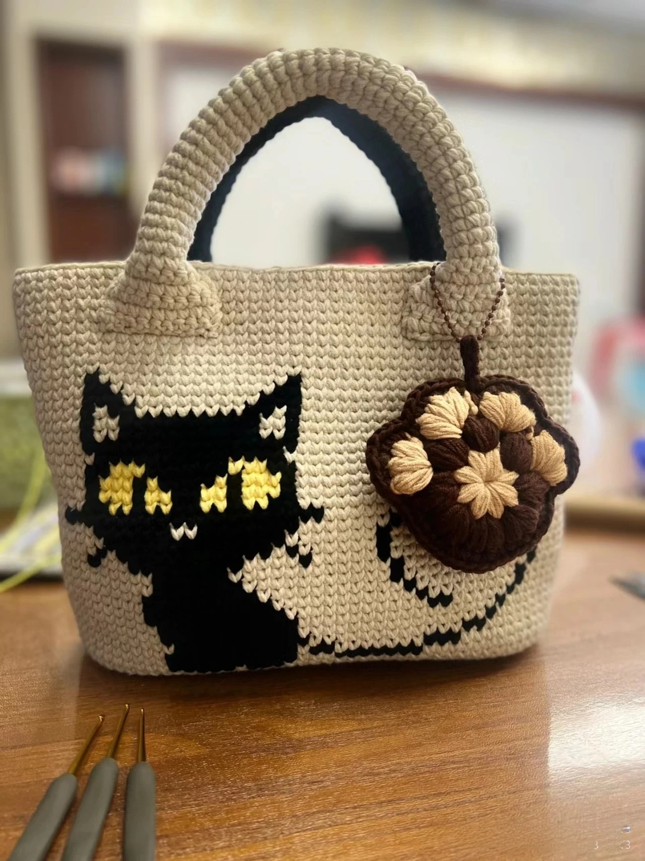 手工钩织:双面猫咪包包