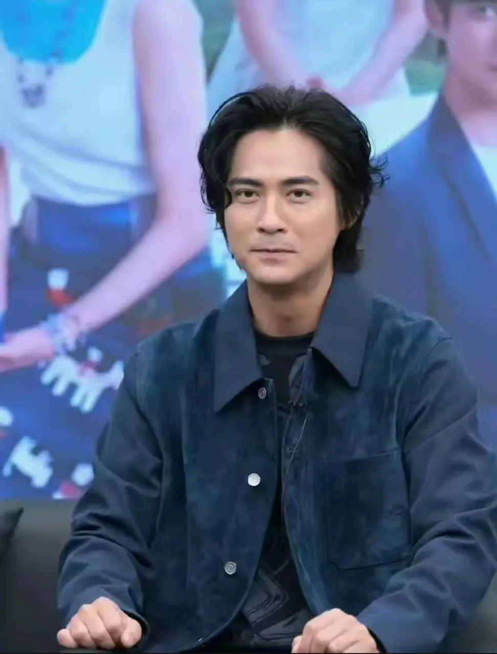 周渝民今年43岁了,还是那么帅.