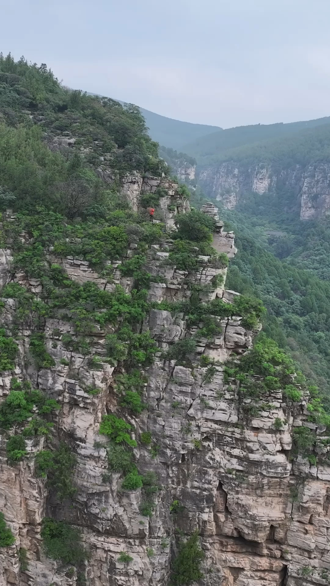 济南一线天藏龙涧图片图片