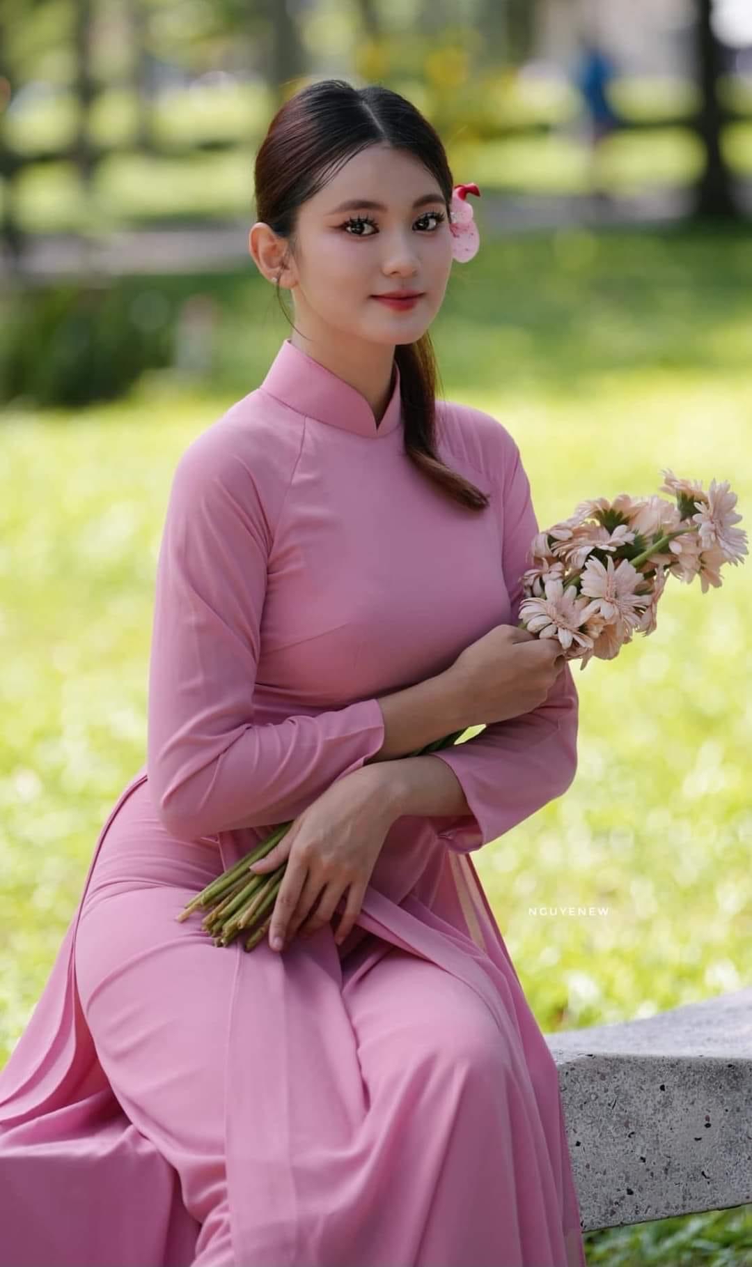 越南奥黛:传统与现代的完美融合