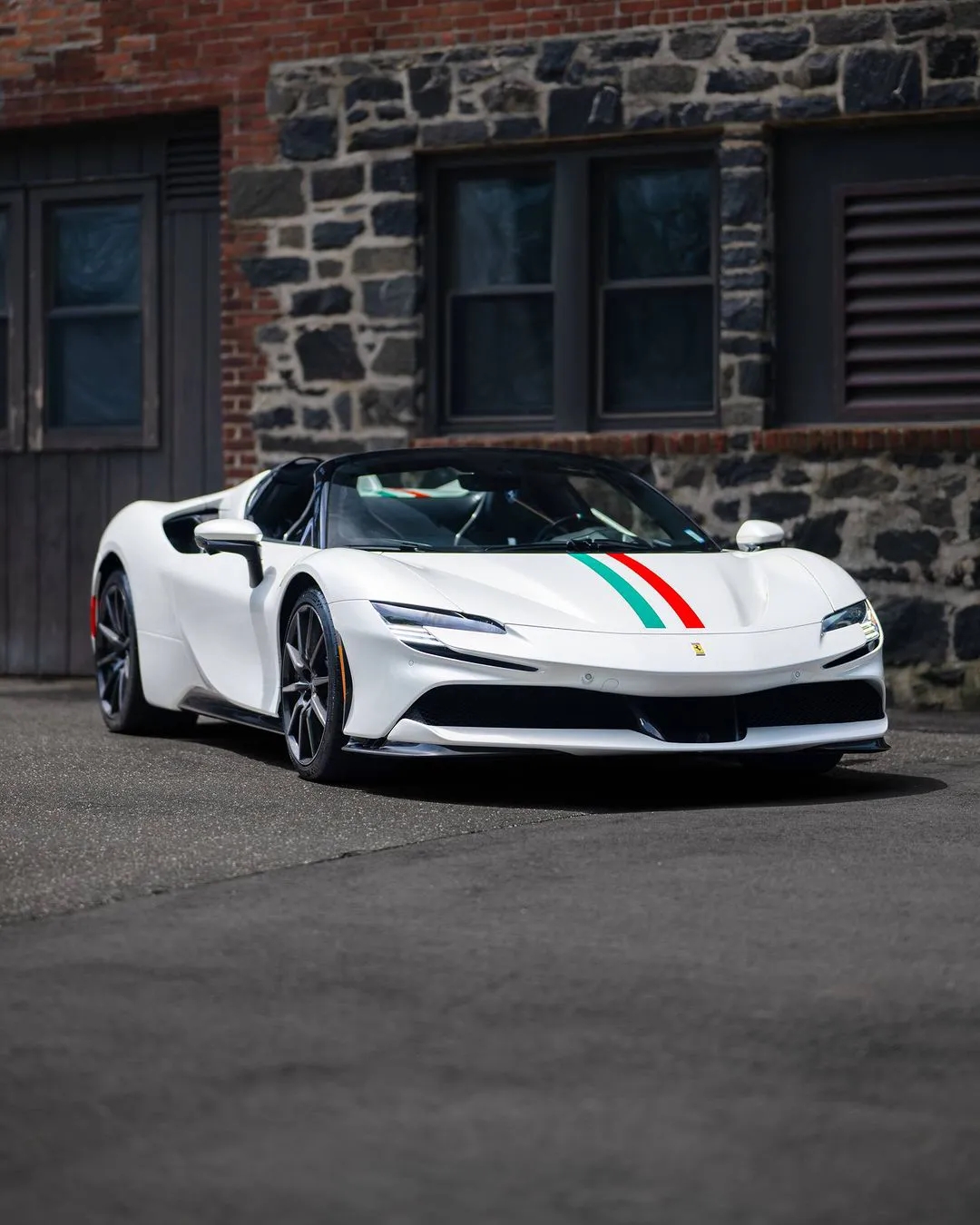 白色法拉利你见过吗?