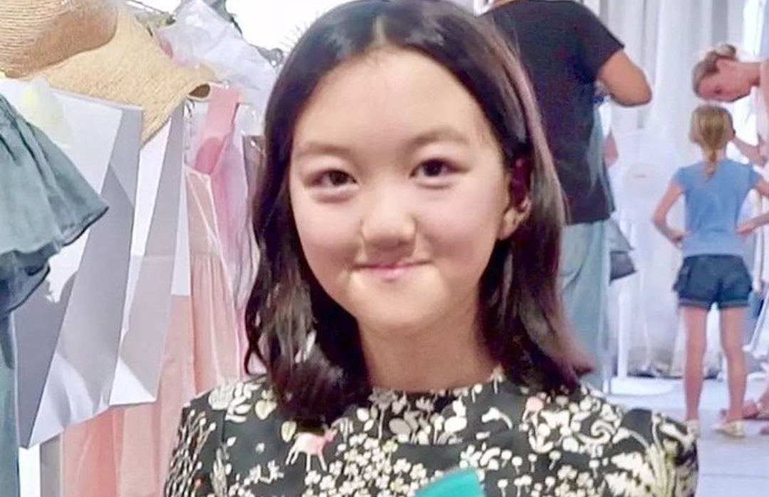 近日,王菲的女儿李嫣在社交媒体上分享了自己的唇腭裂手术照片