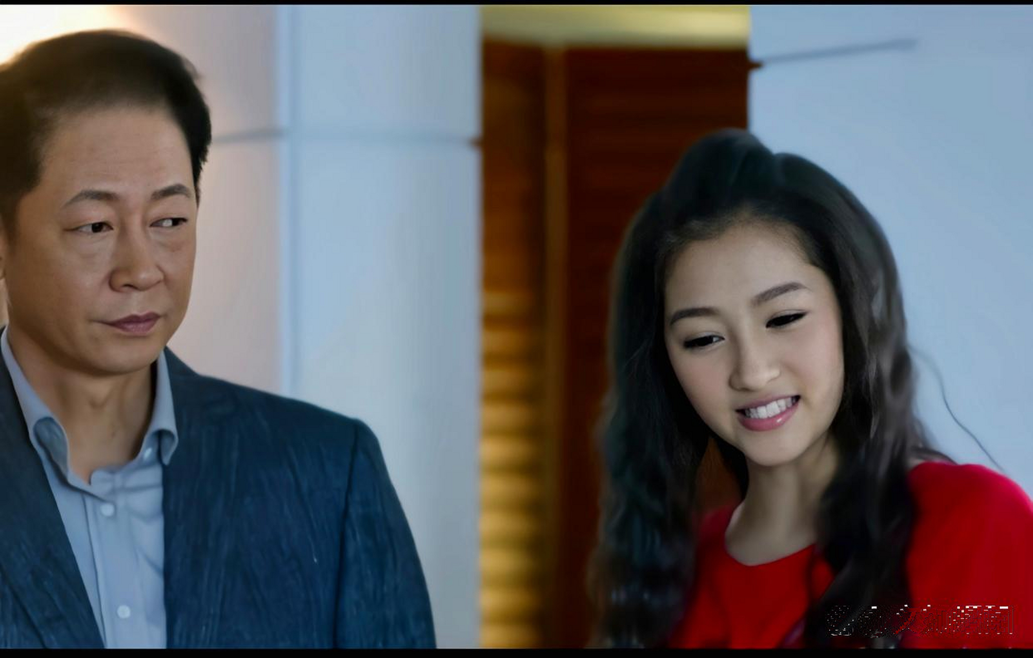 关晓彤与王志文再次合作出演的电视剧是《大丈夫》