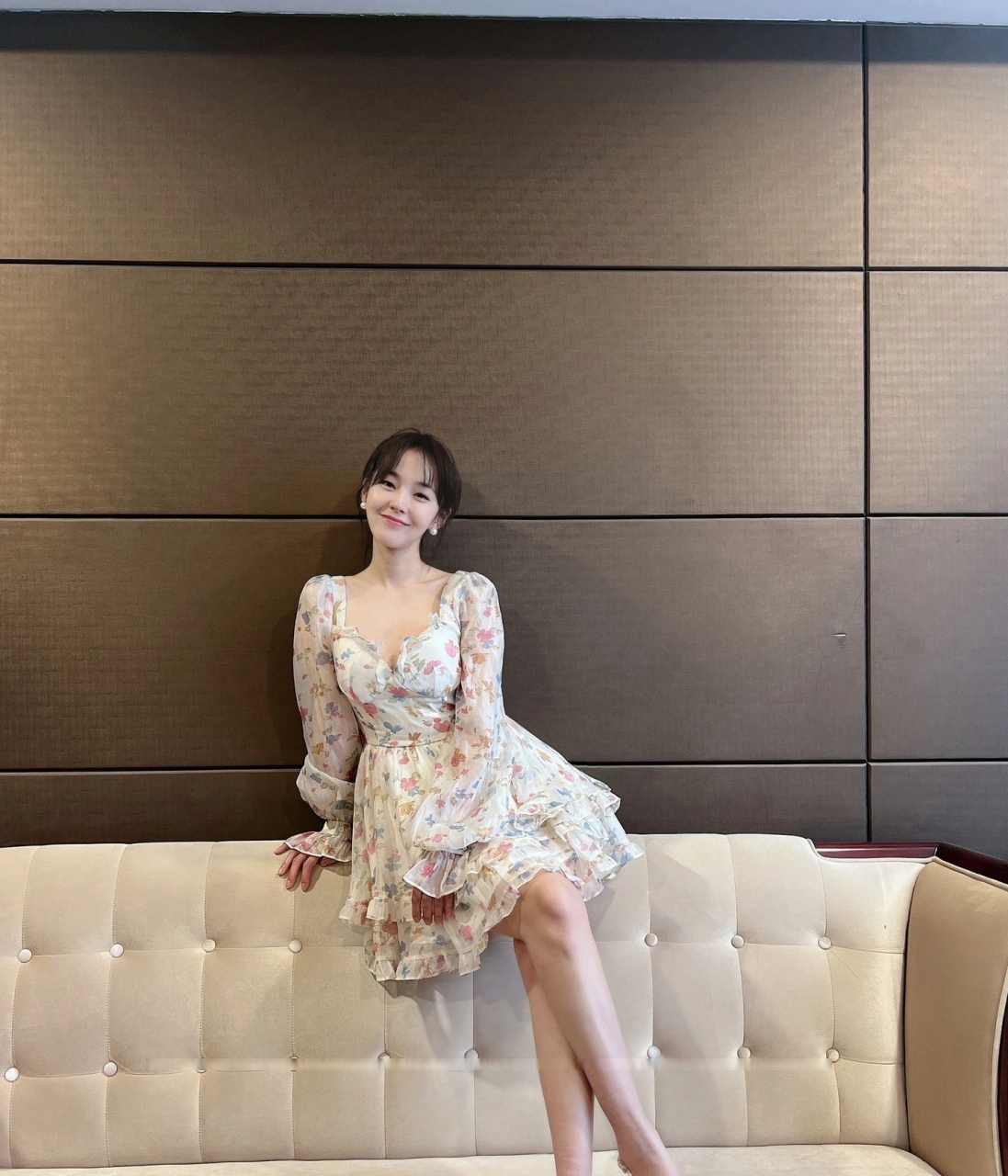 张佳宁的一组美腿写真合集