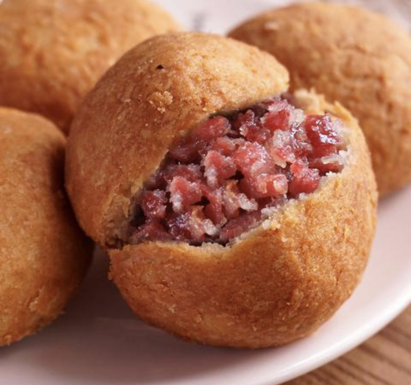 云南特色糕点,建议你一定要尝尝,看着丑,吃着香!