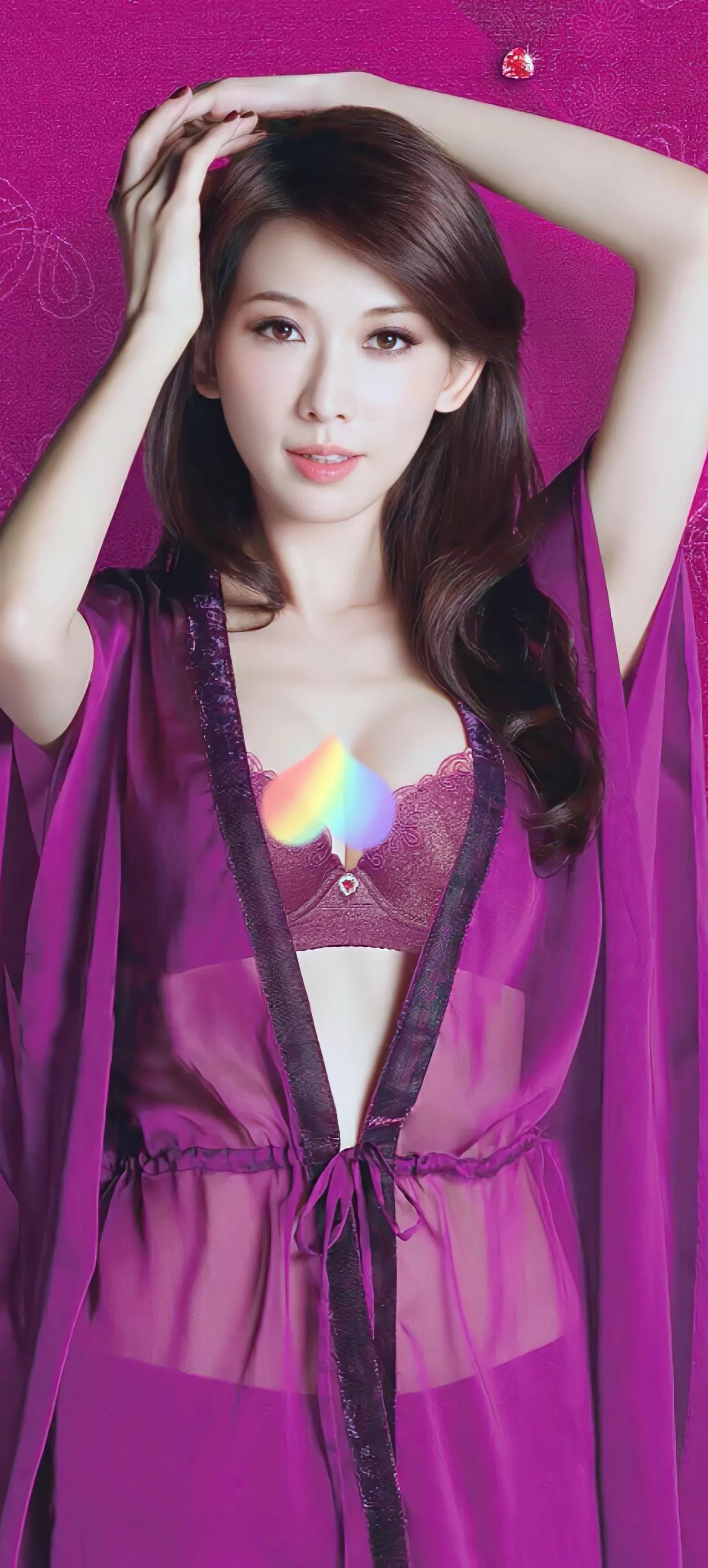 林志玲,拥有天使面容,魔鬼身材,一颦一笑尽显优雅风情.#林志玲