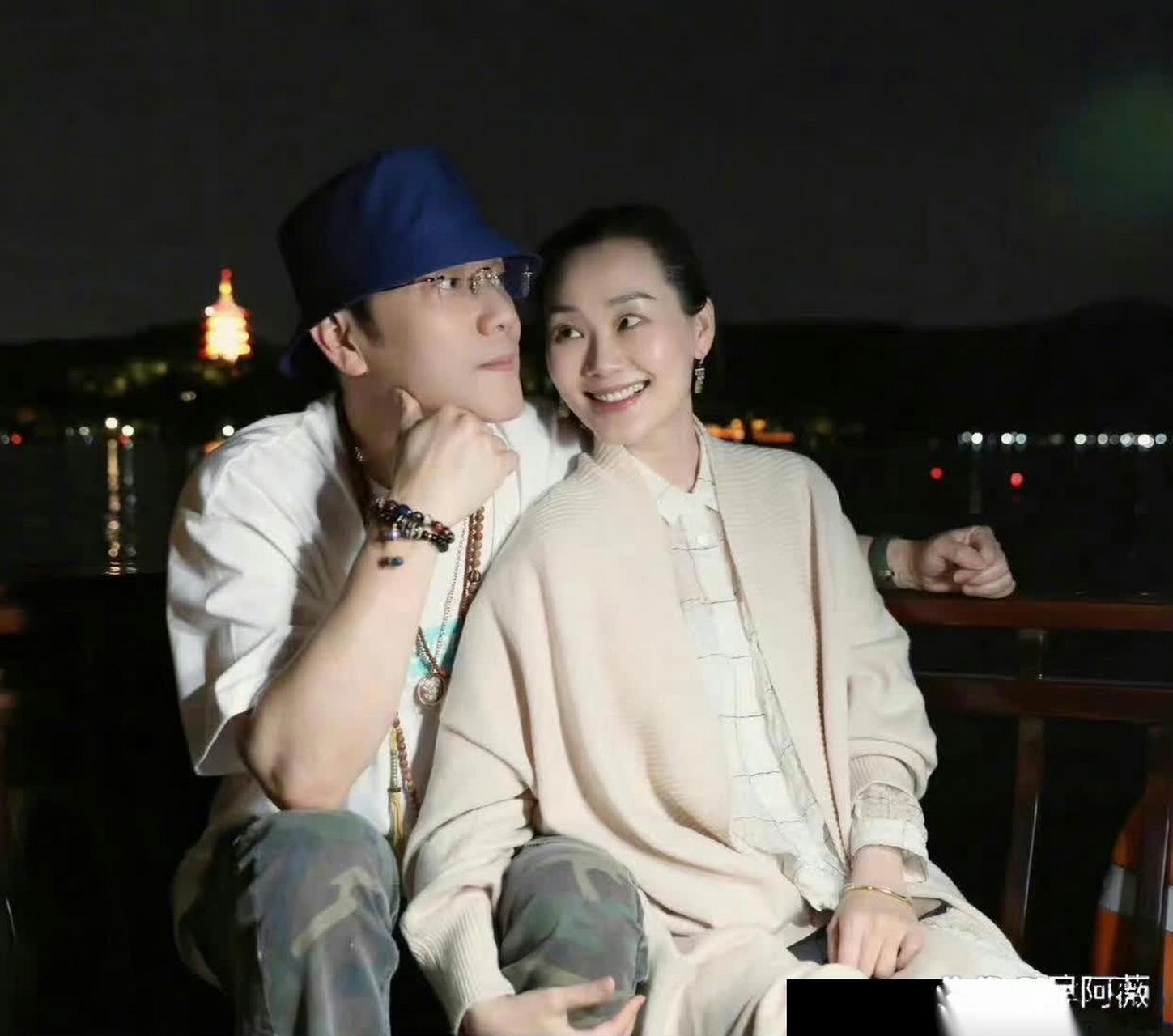 林依轮和老婆西华恩爱几十年如一日