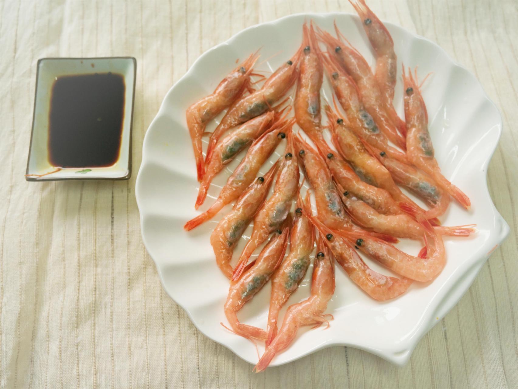 加拿大北极虾生虾#,生长在北大西洋与北冰洋的深海,这里的水域清澈而