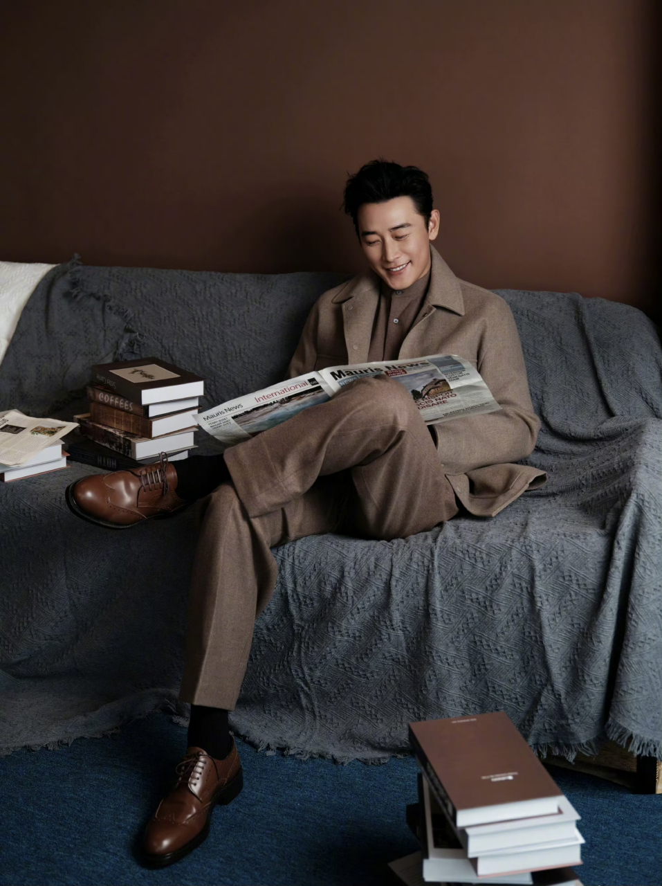 孩子大了罗晋终于出来营业了,还是一如既往的帅气,什么时候有新作品呢