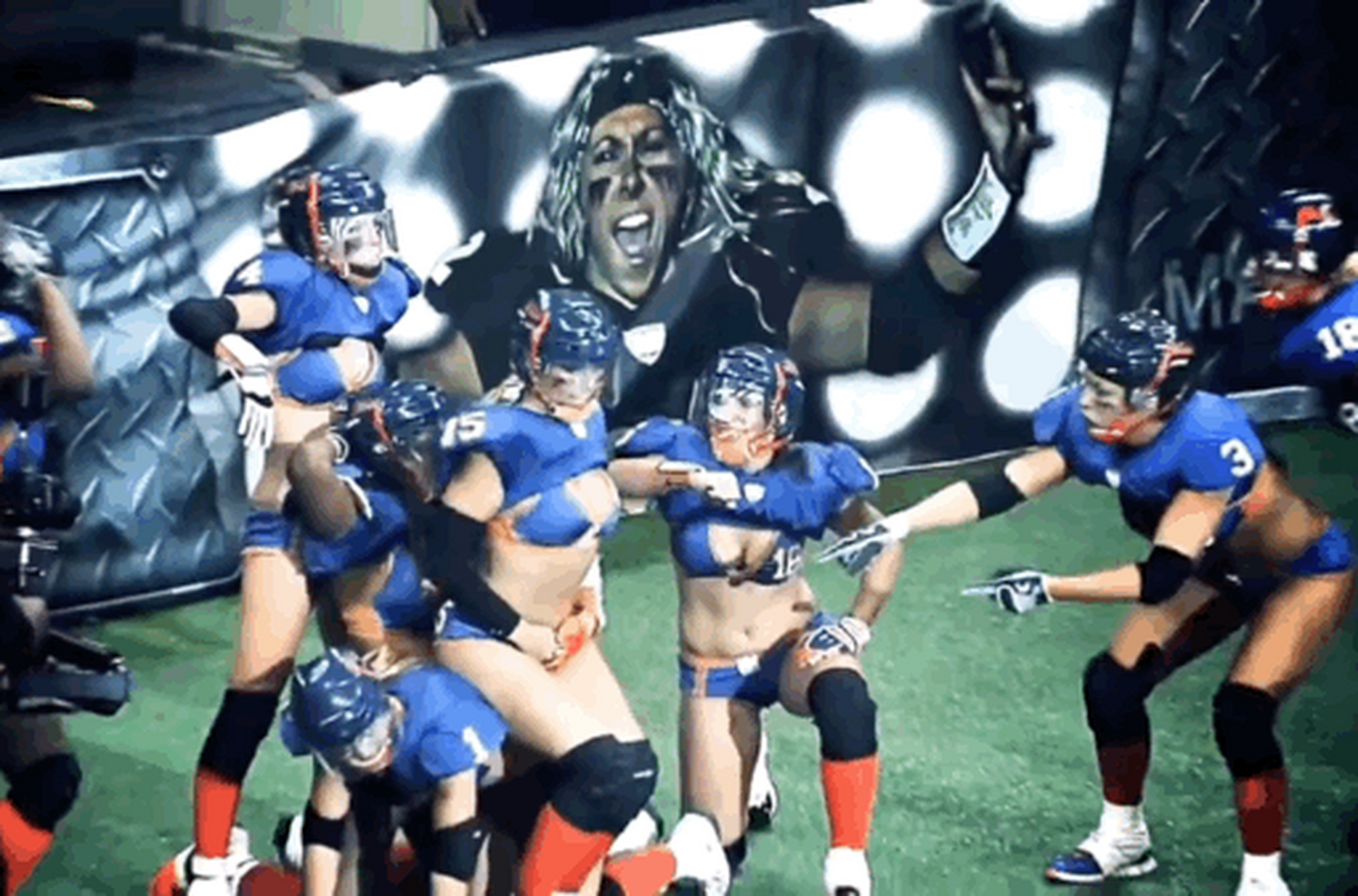 惊闻巴黎奥运会还有女子橄榄球 美国的女子橄榄球可是图片上这种的