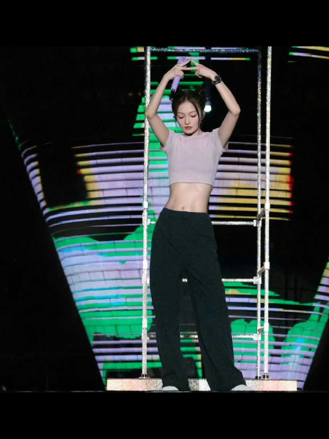 42岁的张韶涵,这身材,实名羡慕了!