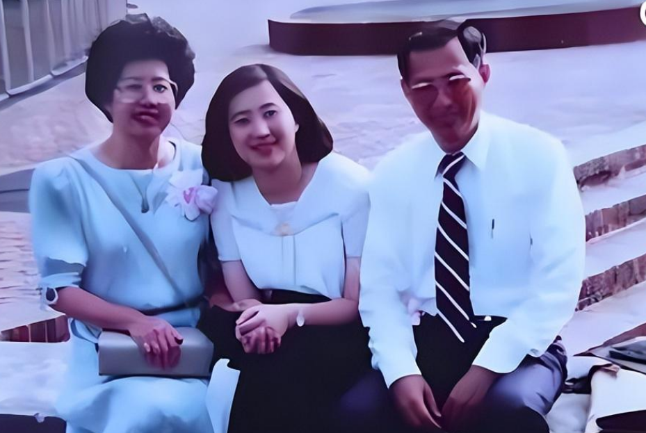 全球最挣钱女ceo:年薪超4亿,她凭什么逆袭为华人"芯片女王"?