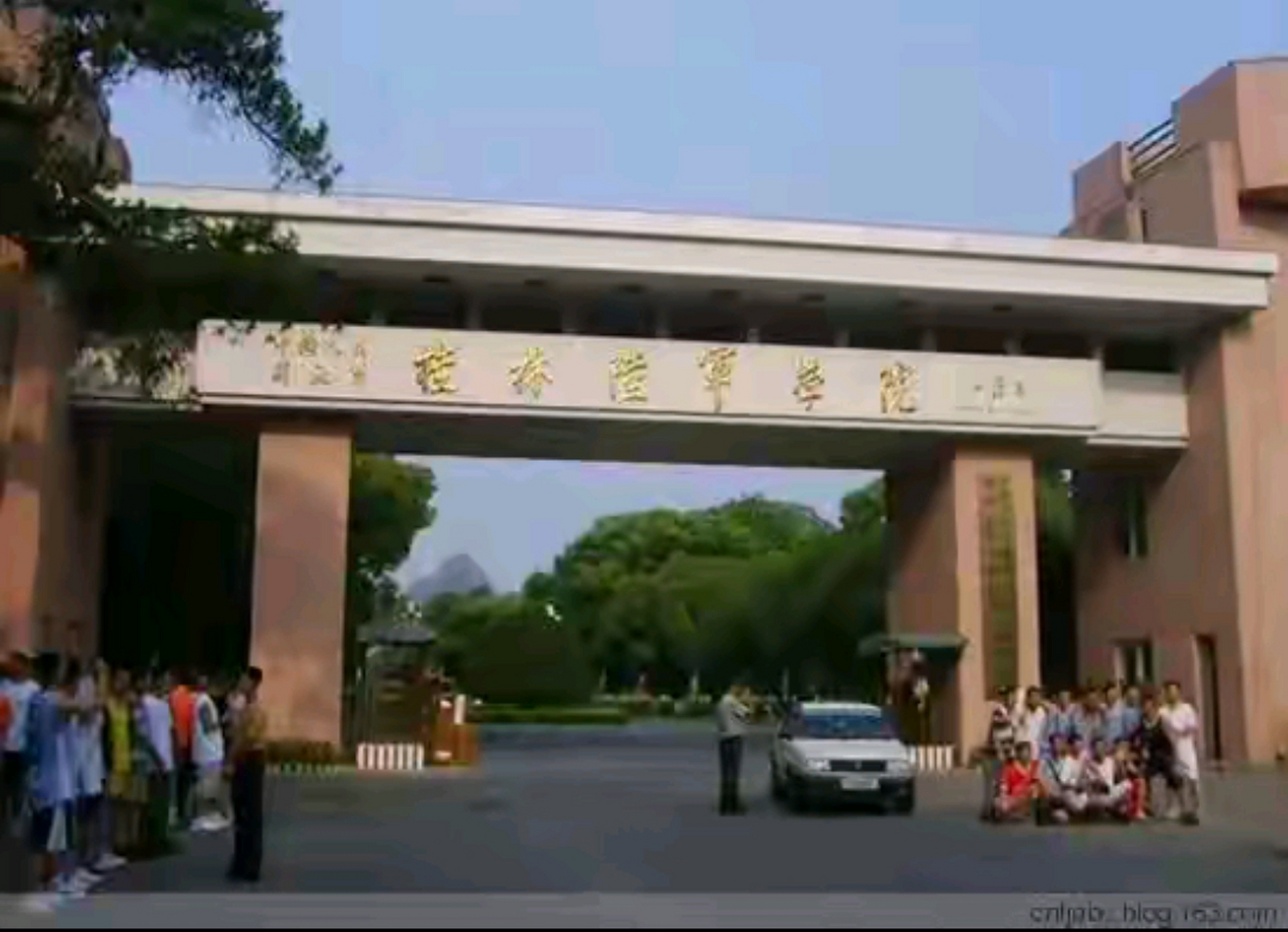 上世纪九十年代初,我们在桂林陆军学院学习期间,每天都很辛苦,因为