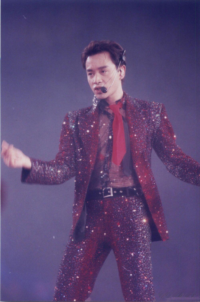 张国荣演唱会经典图集,让人回味无穷,永远的哥哥!