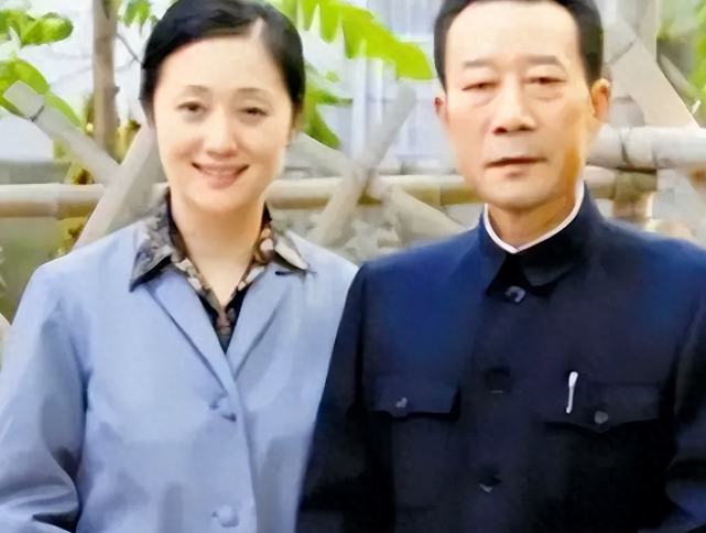 李雪健现任妻子图片