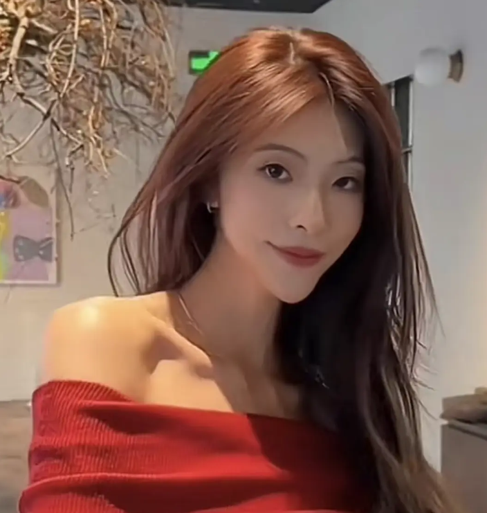 网红韩景枫官宣女友李谣怀孕,交往半年已三个月,前任评论区沦陷