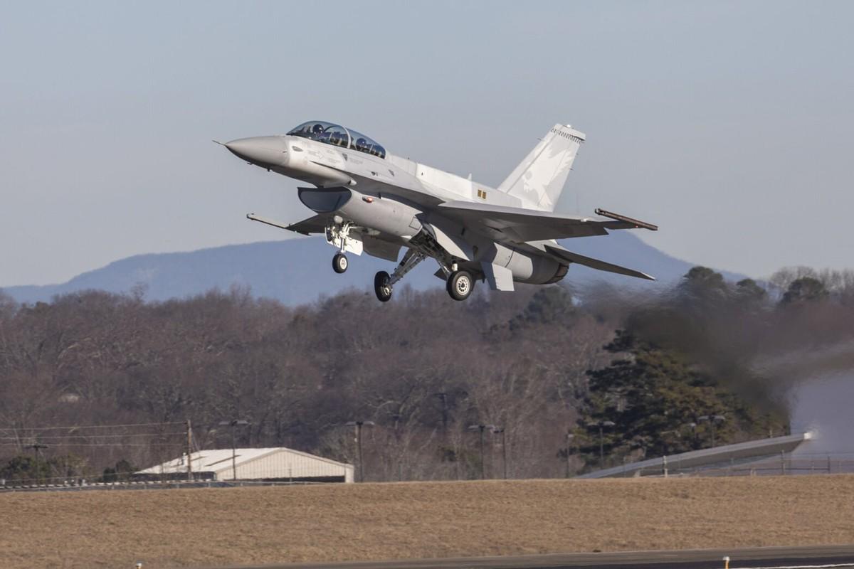  f16戰(zhàn)機空戰(zhàn)_f16戰(zhàn)機實戰(zhàn)