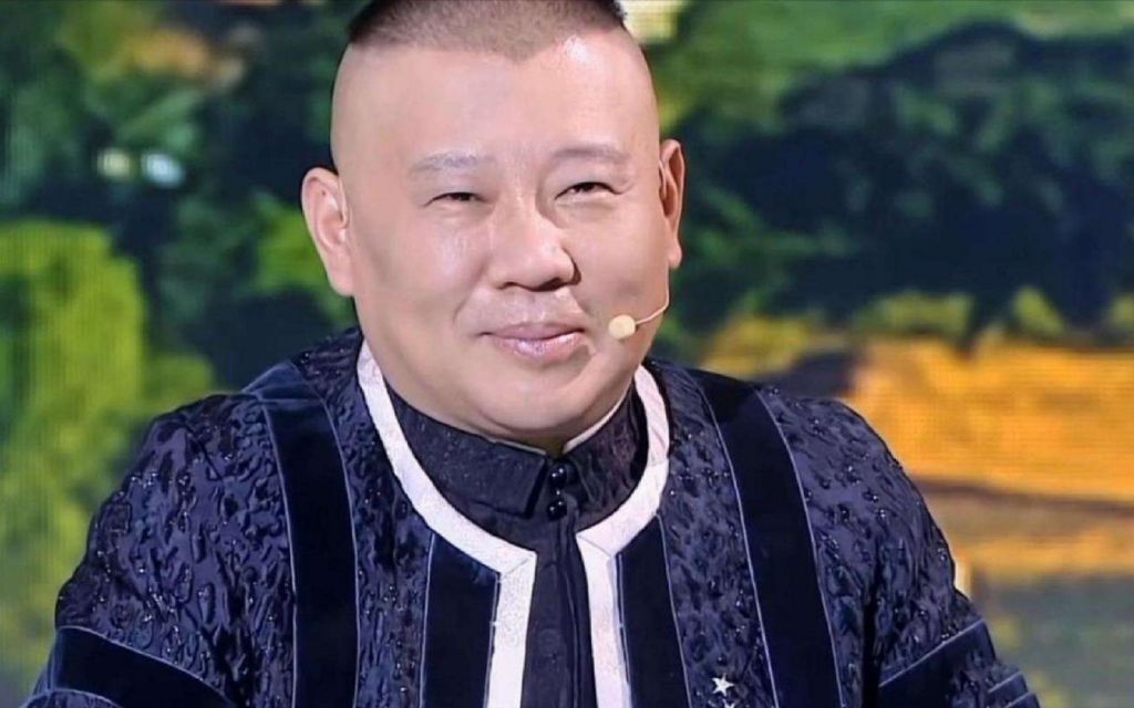 闹大了!杨议施压后,郑好演出地点变动,被郭德纲安排去黑龙江!