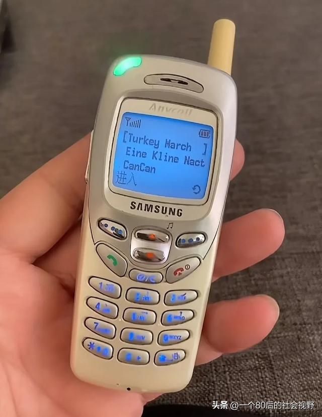 盘点那些年带天线的手机,看看你最喜欢哪一款?