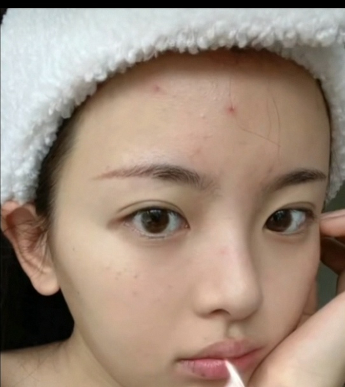 杨超越素颜皮肤也太好了吧