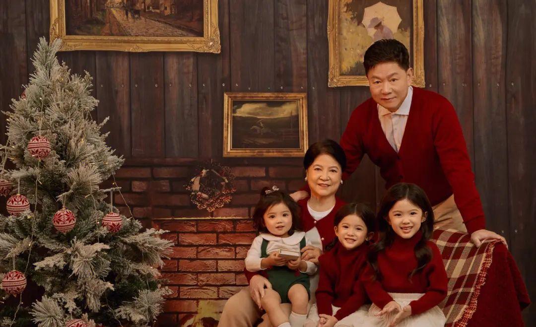 明星全家福,谁丑遗传谁,丑基因真的是一点没浪费,白瞎了好基因