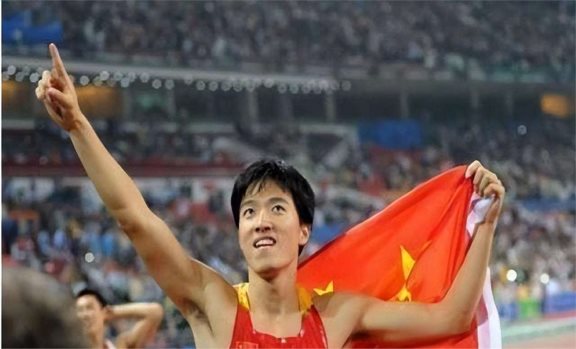 2004年,刘翔雅典夺冠,国家奖励一套255万豪宅,如今价值多少?