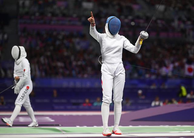 无语!孙一文遭误判,美国教练确认无效,竟无缘晋级女子重剑16强