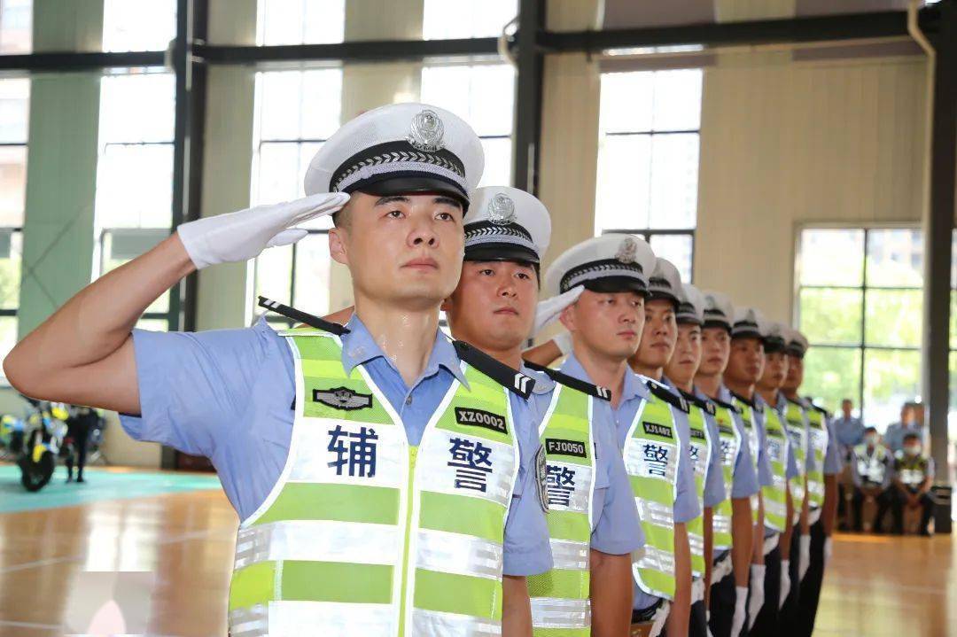 辅警迎来好消息,有机会实现年薪制,待遇有所提升