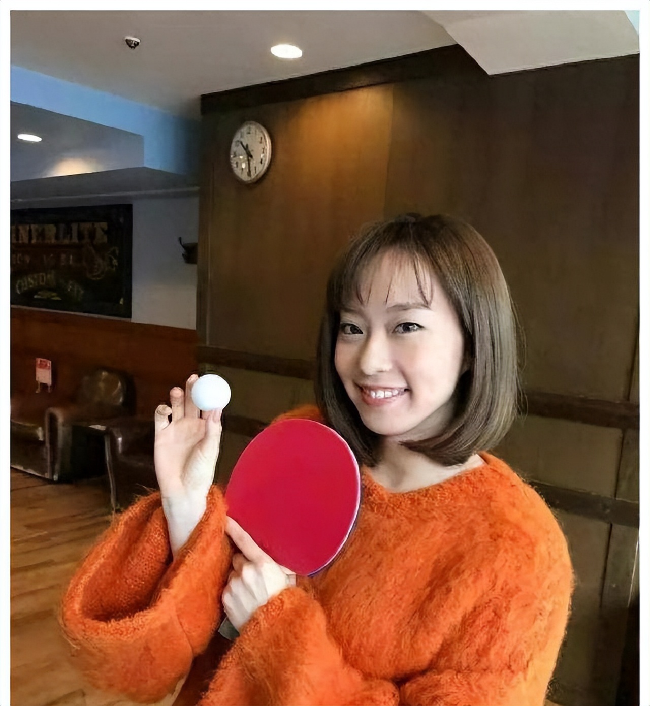 石川佳纯新恋情曝光?曾暗恋马龙,曝男方大2岁,身高178