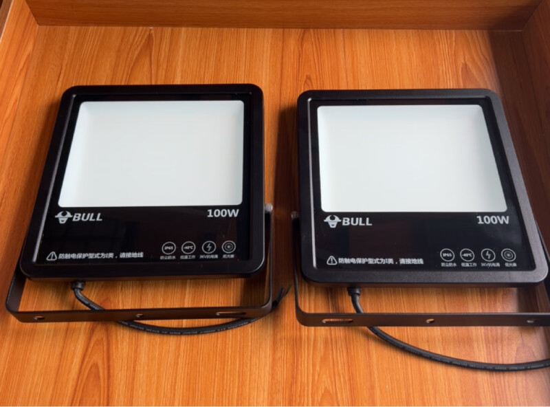 公牛led投光灯室外庭院灯怎么样?性能与优势全面分析