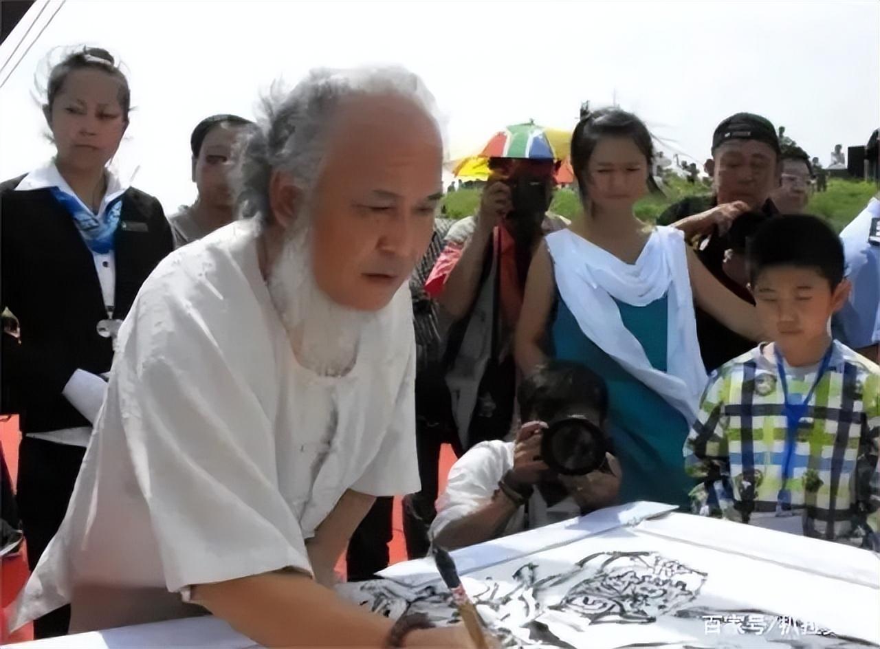 青海画家耗费4000万办婚礼,娶小28岁非洲姑娘,后来如何