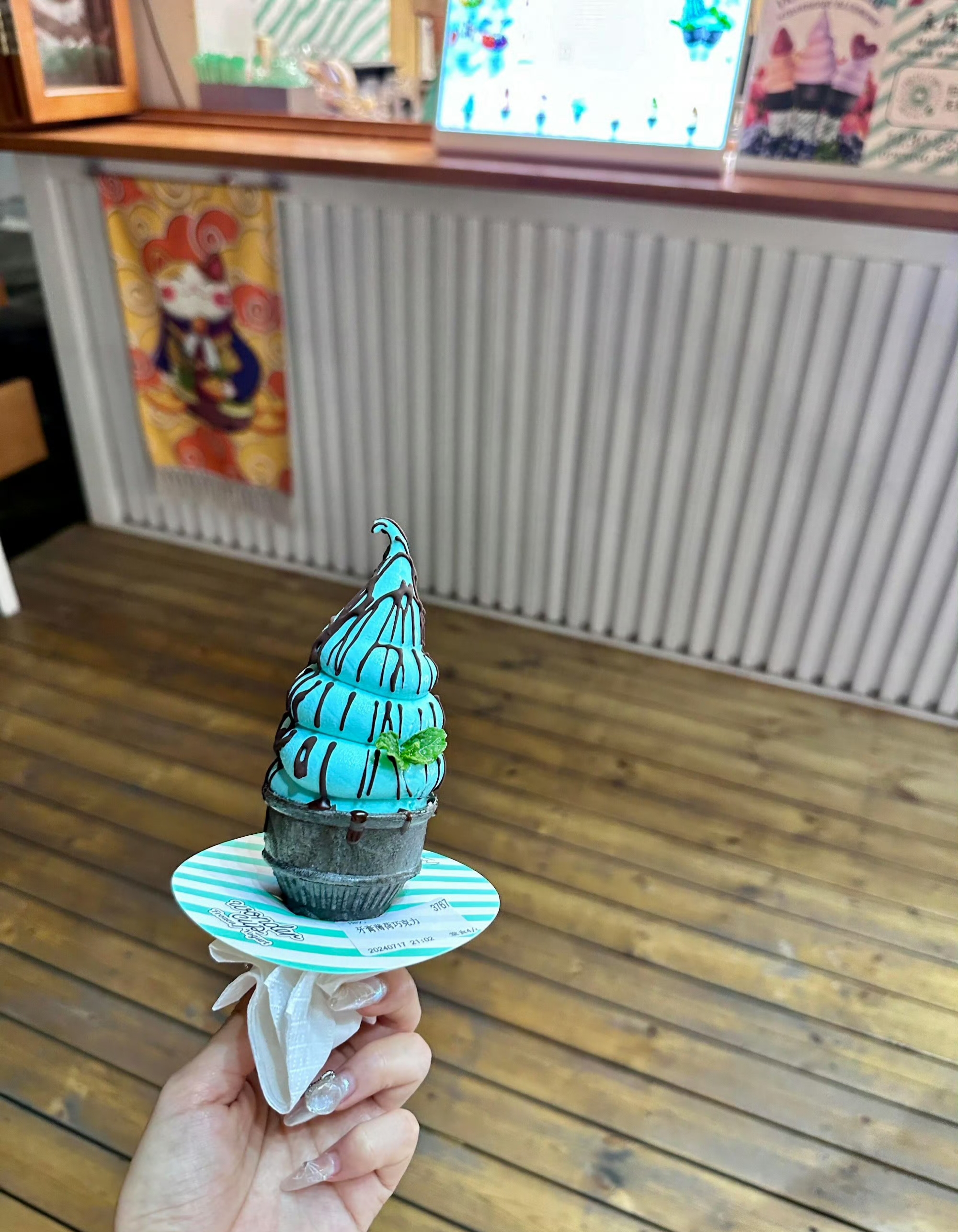 我现在连聊天的兴趣都没有了,我选择了爱自己,干干