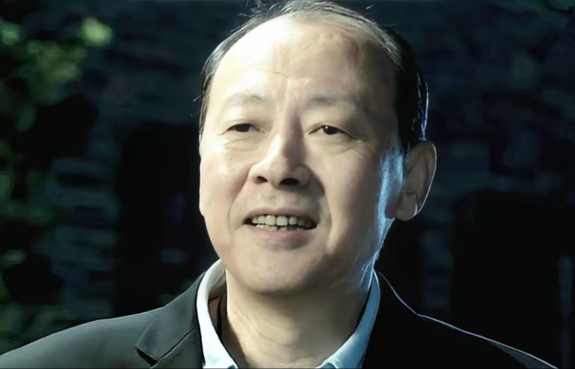 "侯天来却说:"坏人总得有人演吧.