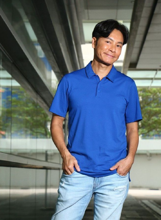 郭晋安颜值回归,面容自然焕发,告别蜡像,网友:找回了帅气!