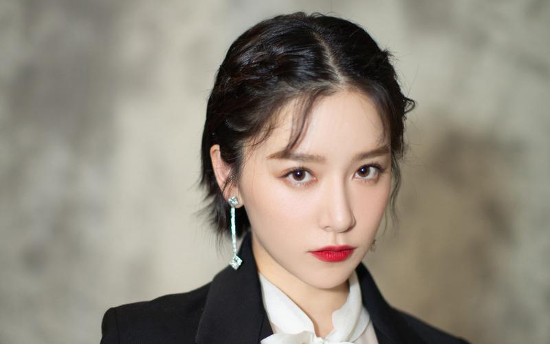 阚清子再谈大海情缘,董力一句话掀波澜,放下过去,她现在很幸福