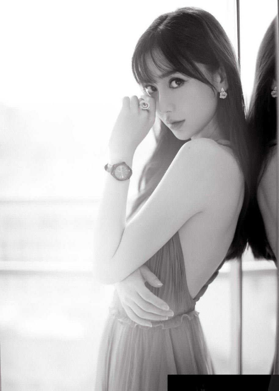 angelababy一袭dior早春系列长裙翩然而至简约纱质雅致清新