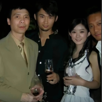 赵丽颖领衔主演冯小刚新片,可以说赵丽颖成于冯小刚,但他们的合作经历