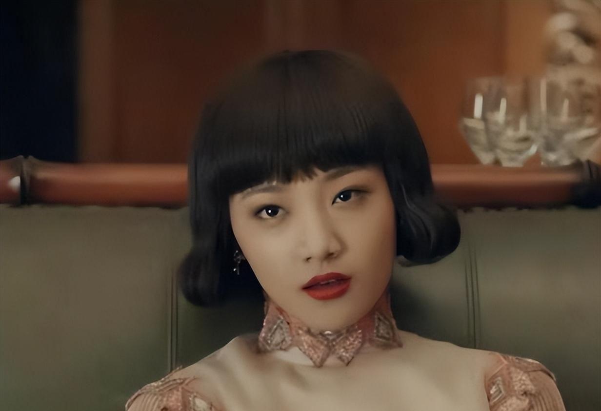 看了吴佳怡演的老年人,才明白《重返20岁》杨子姗的演技多拉胯(2)