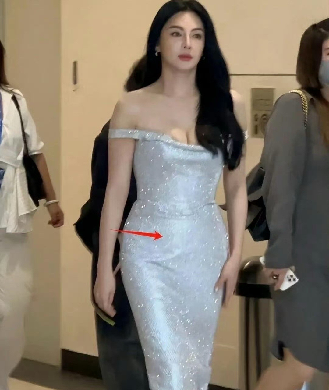 太壮了,张雨绮真实体重该有200斤吧?