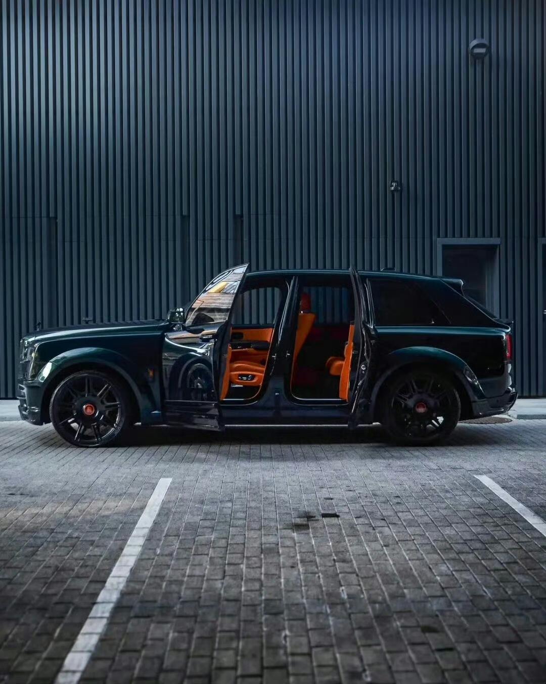 陆地上最豪华最贵的suv 黑武士迈莎锐改装的劳斯莱斯库里南 大气的